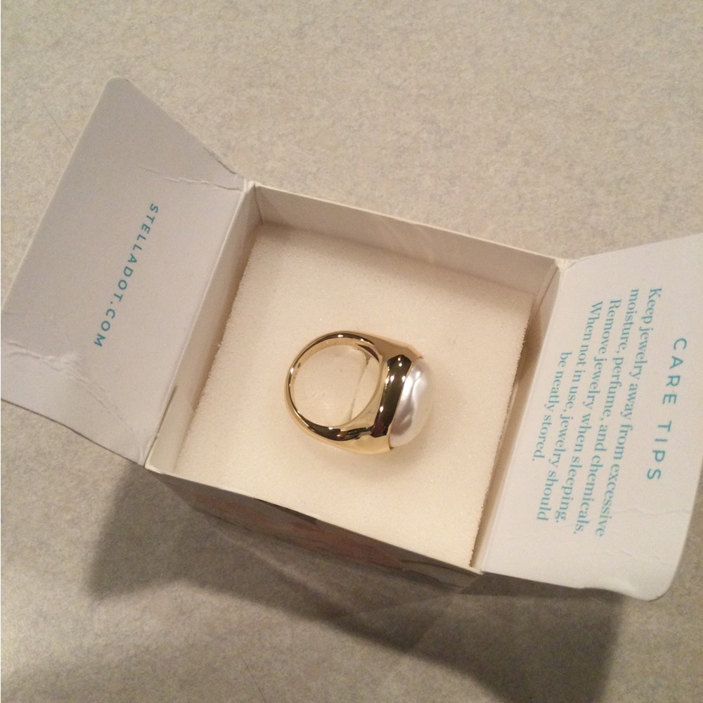 Great condition, Stella & Dot ring